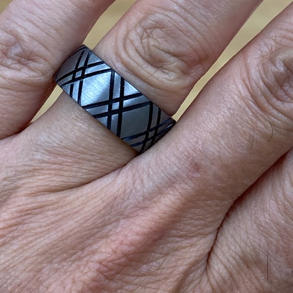 8MM TUNGSTEN WEDDING BAND DOUBLE X DESIGN RING - Picture 3 of 9